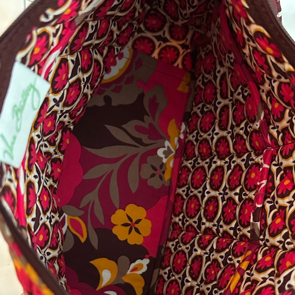NWT- never been used. Vera Bradley Carnaby Olivia Floral Quilted Shoulder Bag - Picture 7 of 11